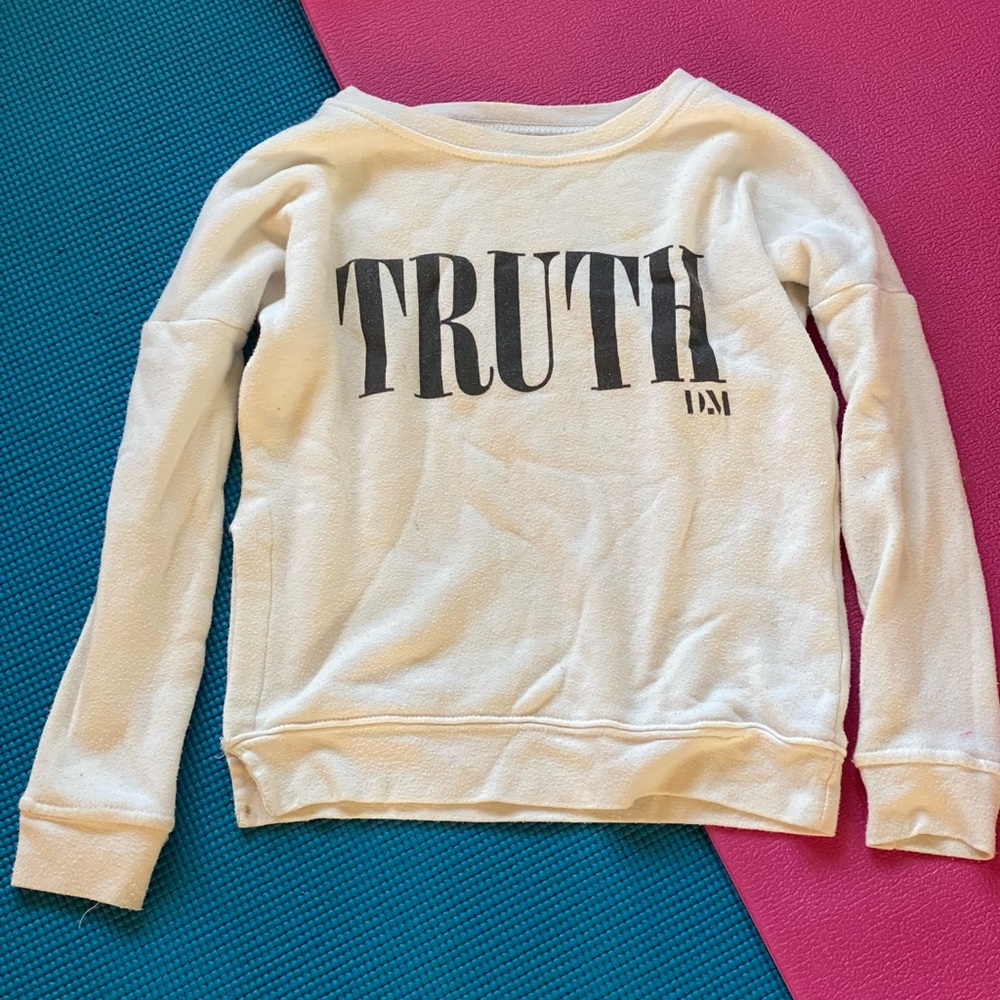 Cream Sweatshirt with 'TRUTH' Print